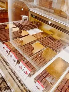 ラ・メゾン・デュ・ショコラ ニュウマン新宿店 1枚目