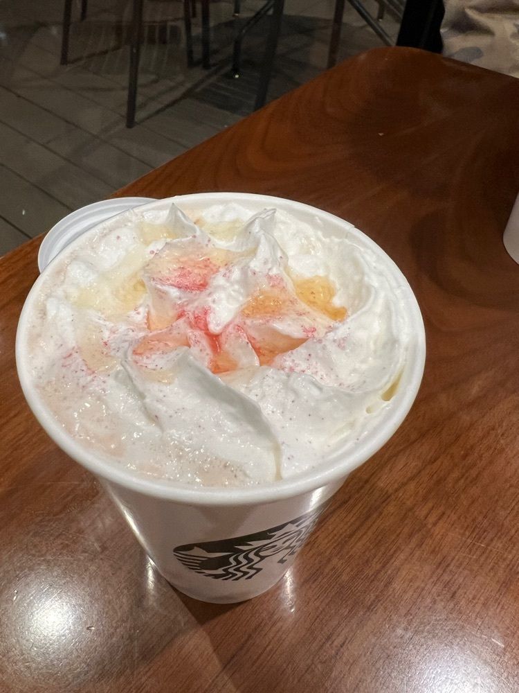 サブ&クルさんが投稿したスターバックスコーヒー 越谷イオンレイクタウン Kaze 2階レイクタウンゲート店（STARBUCKS COFFEE）に関する口コミの画像