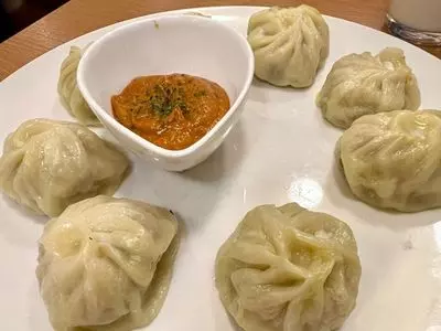 ASIAN KITCHEN KATHMANDU 四日市店（アジアンキッチン カトマンズ）