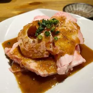 ホルモン焼肉 はやぶさ