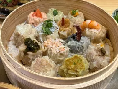 ヤキトリボーイシュウマイガール 梅田店