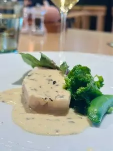 スシュ（SOUS-SUS）
