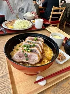 茶寮 伊勢藤次郎（さりょう ・ いせとうじろう ）