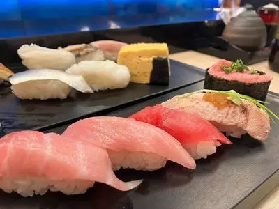 すしざんまい 新宿東口店