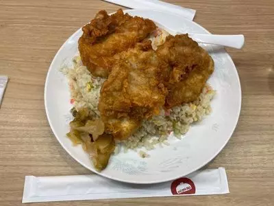 ラーメン中華食堂 新世 出来野店