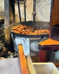 甘栗の老舗 林万昌堂 本店（はやしまんしょうどう）