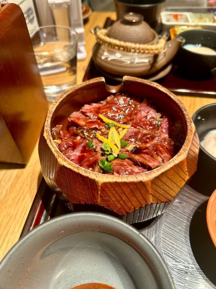 ぴょんたI 東京グルメ・居酒屋さんが投稿した和牛ひつまぶし 六重亭（【旧店名】和牛と米 三芳亭）に関する口コミの画像