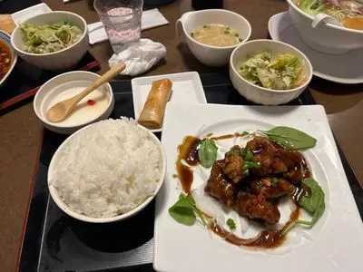 海鮮中華厨房 張家 北京閣