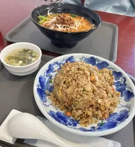中華料理 林々（リンリン）