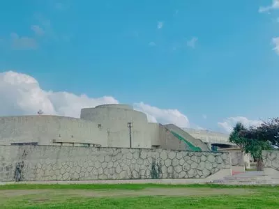 海の駅あやはし館