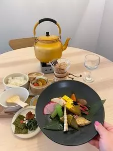 つつむ