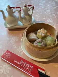 香港茶楼（ホンコンチャロウ）