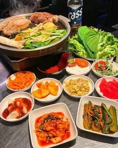 モクサルコプチャン 薬院店