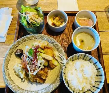 cafe double 豊田（カフェダブル）