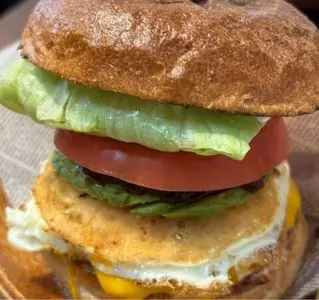Jack37Burger（ジャックサンナナバーガー）