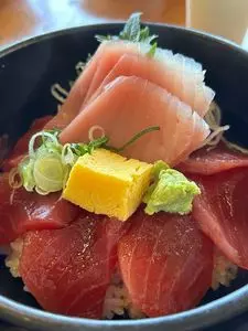 三崎「魚市場食堂」