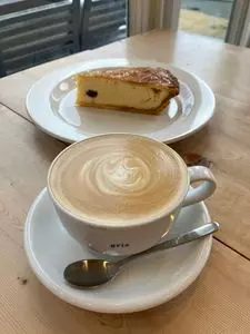 グリ ティー&ペーストリーズ（gris tea&pastries）