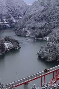 庄川峡湖上遊覧船