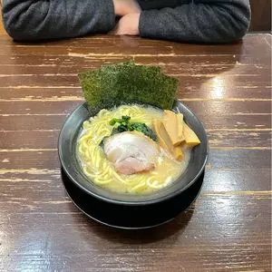 横浜家系ラーメン王子家