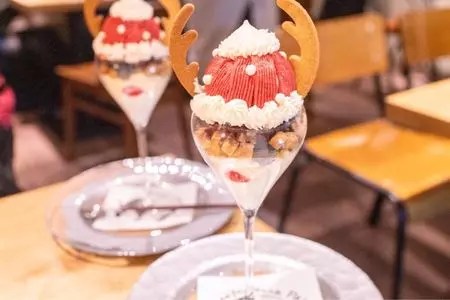 夜パフェ専門店 パフェテリア パル 心斎橋﻿（Parfaiteria PaL）