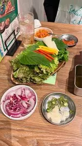 タレ焼肉と包み野菜の専門店 焼肉くるとん 代官山店
