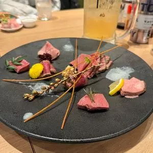 炭火焼き鳥 と どて料理 大衆酒場 治兵衛 名古屋駅店