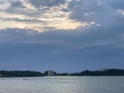 幸喜公園（旧名護市民ビーチ）