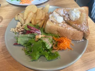 Toaster Bread Cafe&Champagne Bar（トースター ブレッド カフェアンドシャンパン バー）