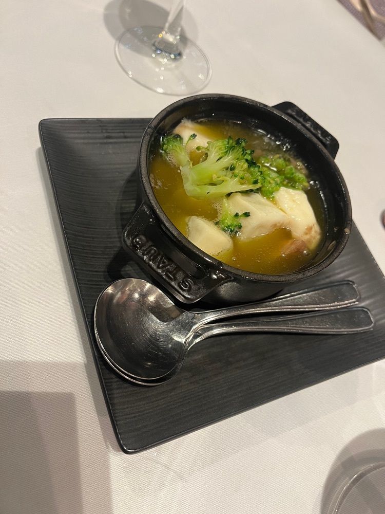 グルメ好きさんが投稿した24/7 restaurant（トゥエンティーフォーセブンレストラン）に関する口コミの画像