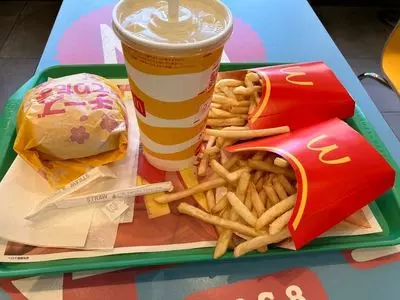 マクドナルド 十日市場店