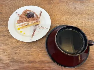コーヒー アンド ドーナツ 5（COFFEE and DONUTS FIVE）