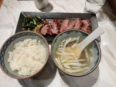 伊達の牛たん本舗 仙台駅3階 牛たん通り店（だてのぎゅうたんほんぽ）