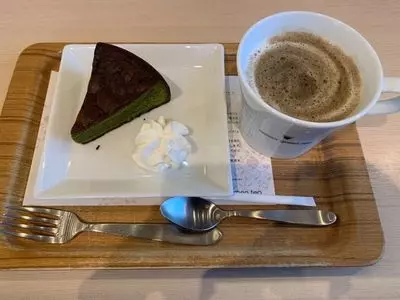 ナナズグリーンティー イオンモール伊丹店（nana's green tea）