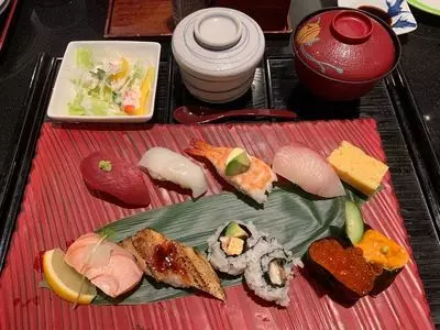 にぎり長次郎 朝霧店