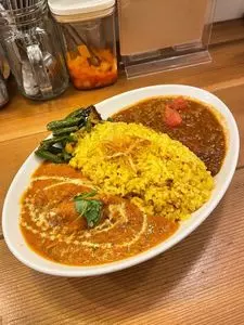 RAINBOW SPICE MASALA STALL（レインボウ スパイス マサラ ストール）