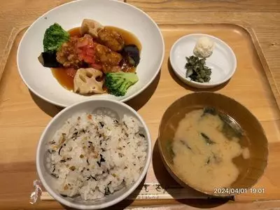 おぼんdeごはん 海老名食堂（オボンデゴハン）
