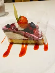 ラ・メゾン アンソレイユターブル ランドマークプラザ店（La Maison ensoleille table）