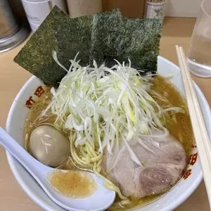横浜ラーメン 町田家 新宿南口店