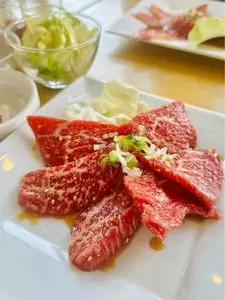 肉八や