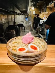 もちだや