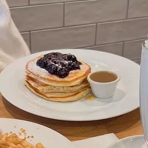 クリントン・ストリート・ベイキング・カンパニー 南青山店（CLINTON ST. BAKING COMPANY & RESTAURANT）