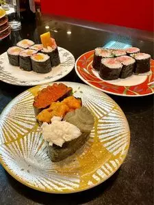 グルメ廻転寿司 　まぐろ問屋　めぐみ水産 戸田公園店（ぐるめかいてんずしまぐろどんやめぐみすいさん）