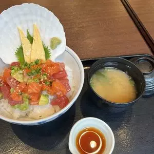 なかよ食堂