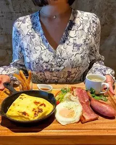 飯屋 ニクトサカナ