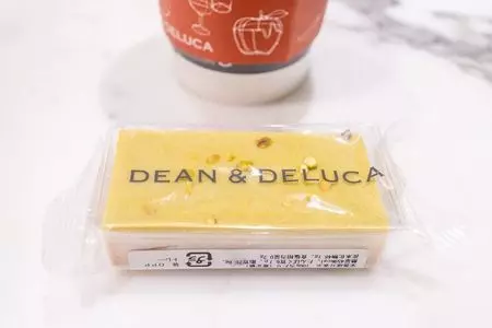 DEAN & DELUCA カフェ成城（ディーン & デルーカ）