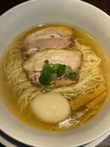 なるとや