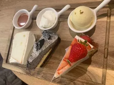 マザームーンカフェ 三宮本店