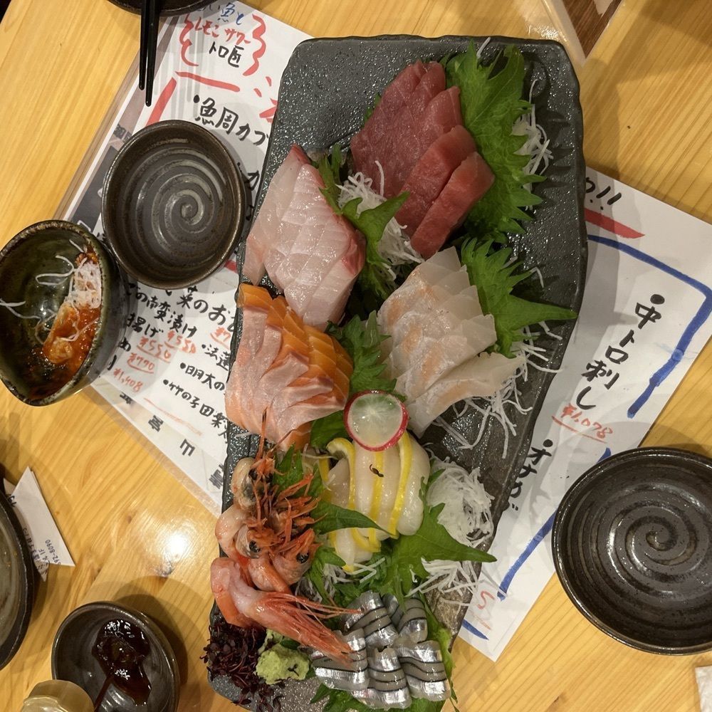 ロッシフミさんが投稿した旨い魚とレモンサワー トロ匠 新宿三丁目店に関する口コミの画像