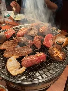 我や我や　しちりんダイニング（我や。我や　しちりんDINING）