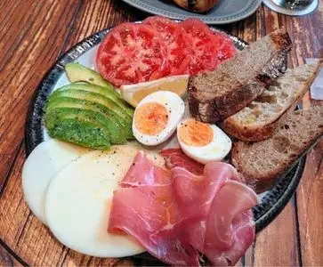 イキ ロースタリー&イータリー（iki Roastery&Eatery）